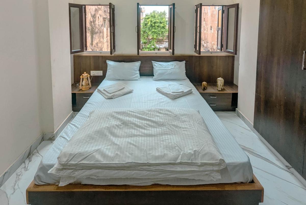 The Pink Nest - Backpackers Abode