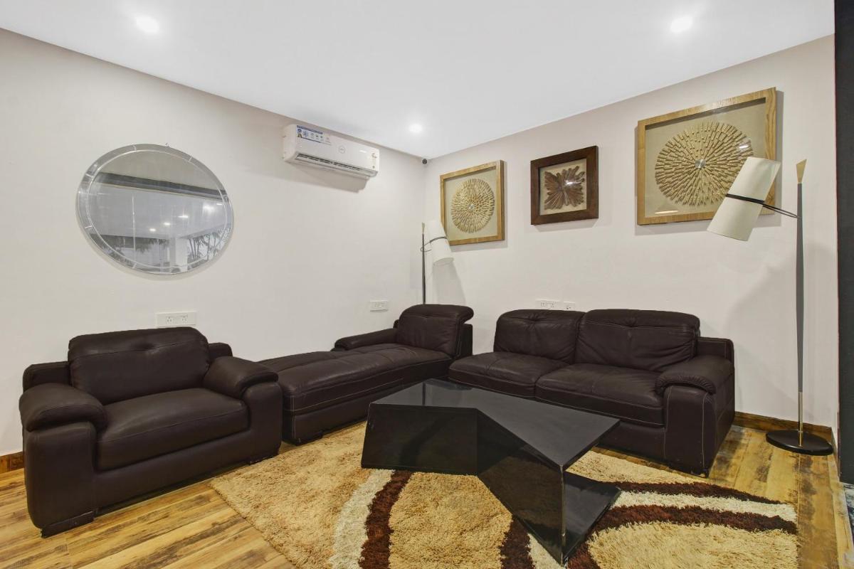 Townhouse Hitec City Near Image Hospital