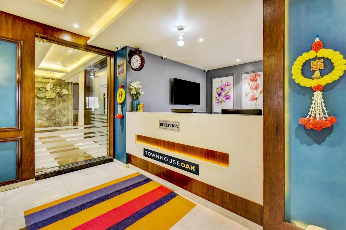 Townhouse OAK Hotel Chaitanya Executive Near Fun Time Multiplex