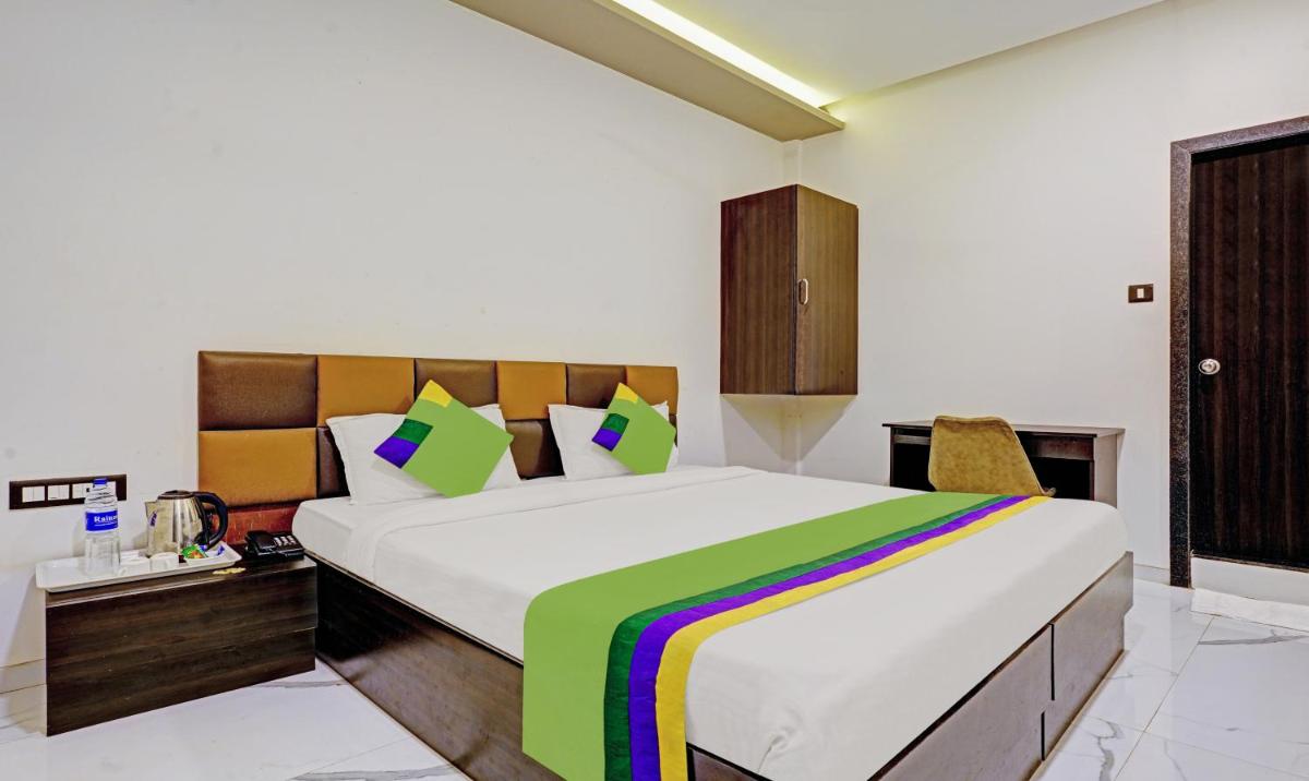 Treebo Prime Grand, Andheri