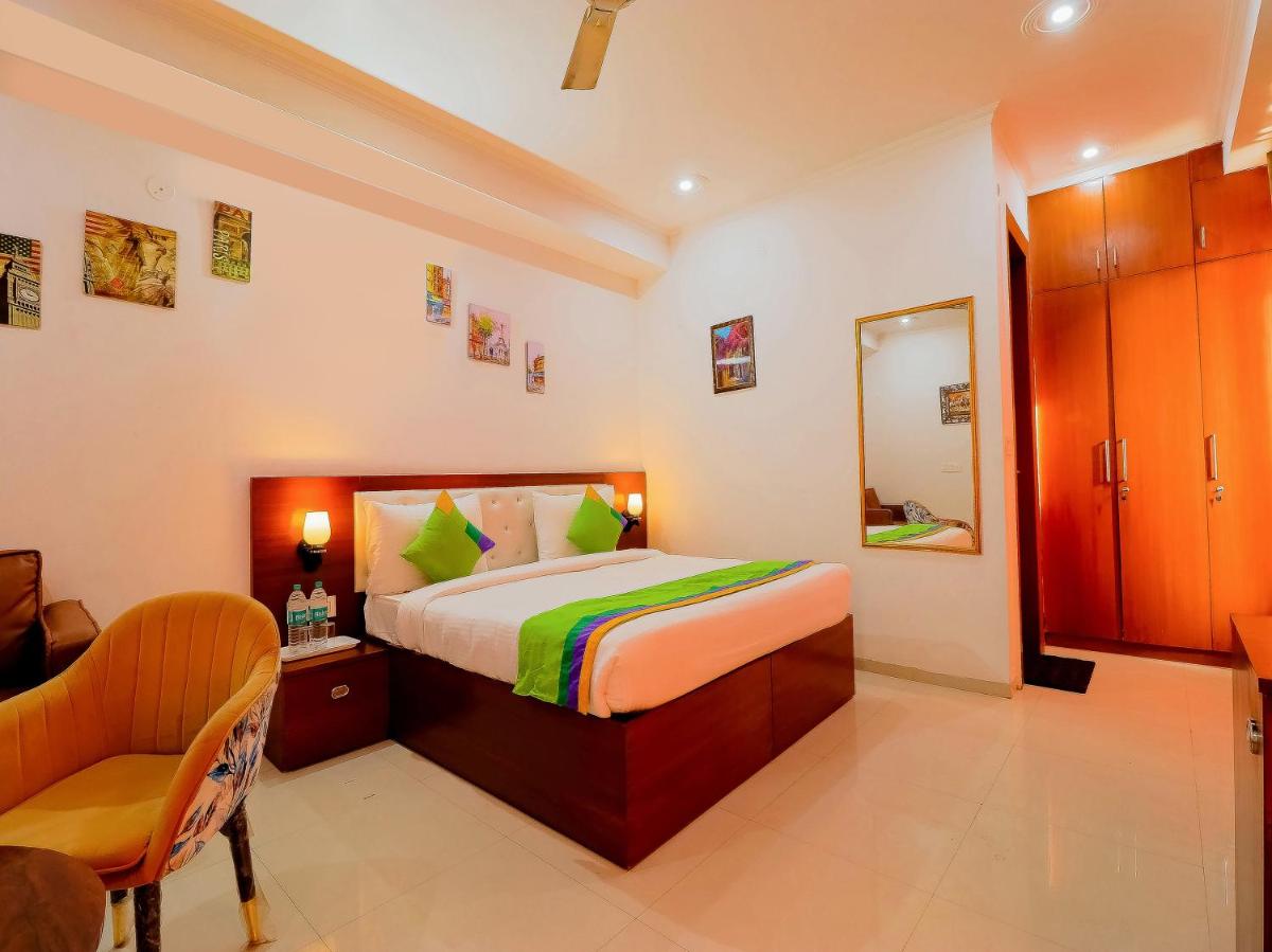Treebo Rejoice 52 - 3km From Huda City Metro Station