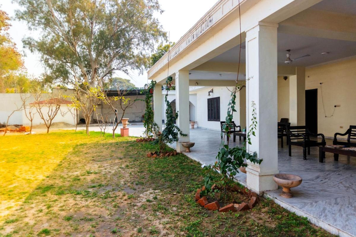 Urban Trippers Shamiyana Villa by Arindam
