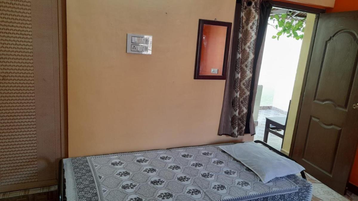 VILLA UMAR HOMESTAY