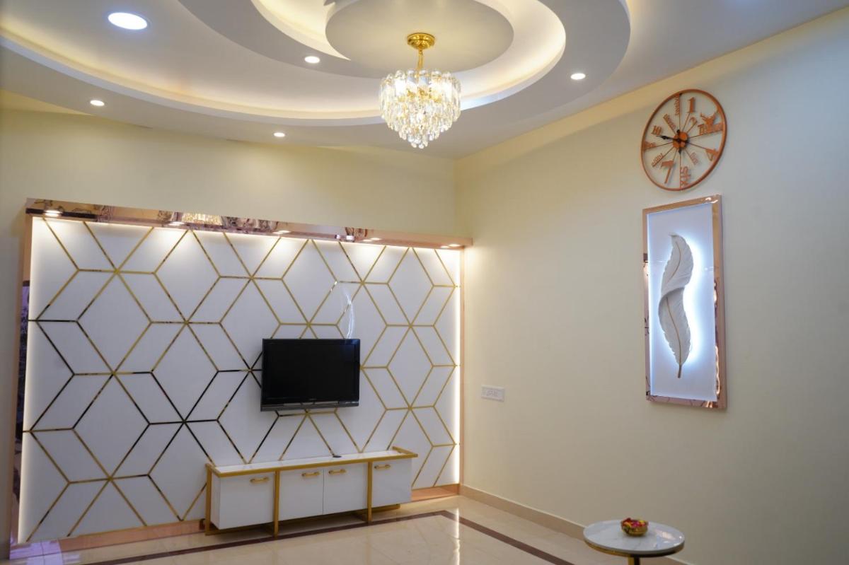 Visalam service apartment