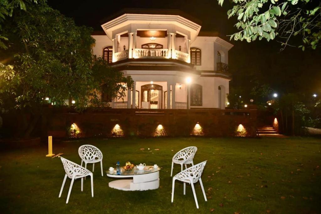 Woodside Villa