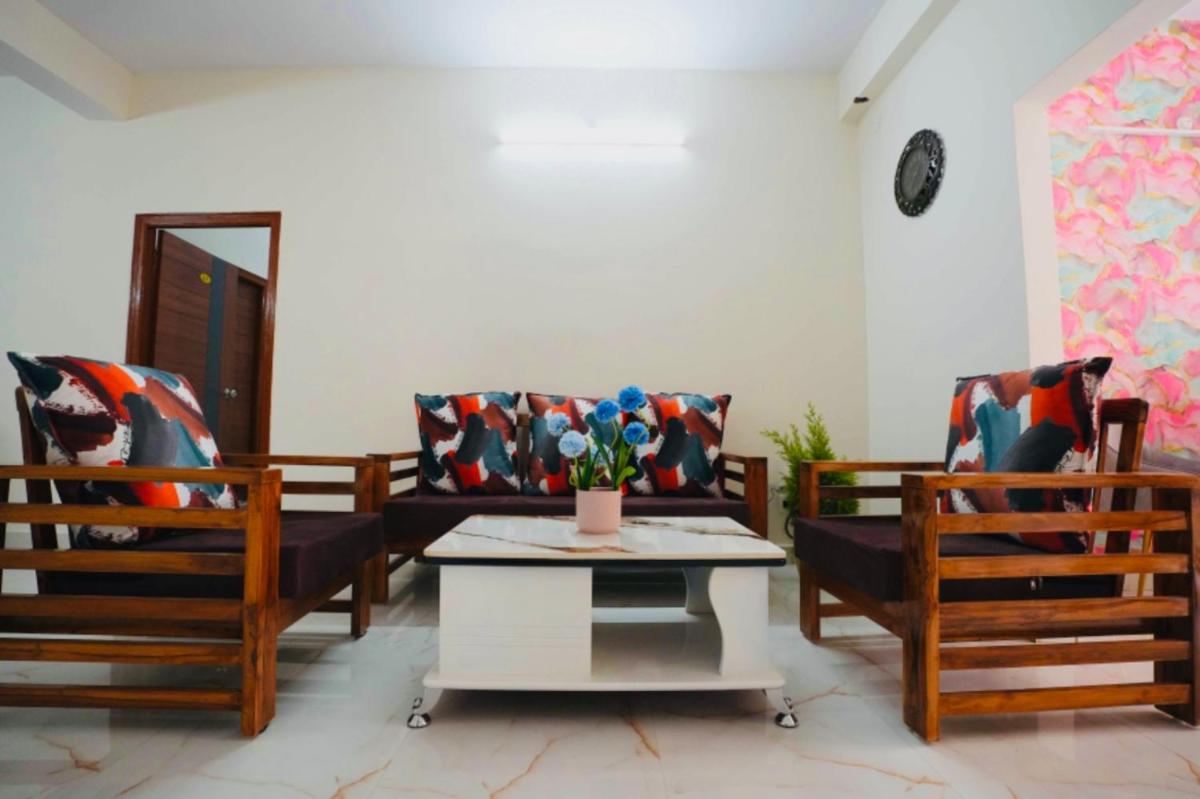 Yellow Bells Serviced Apartments Hitech City
